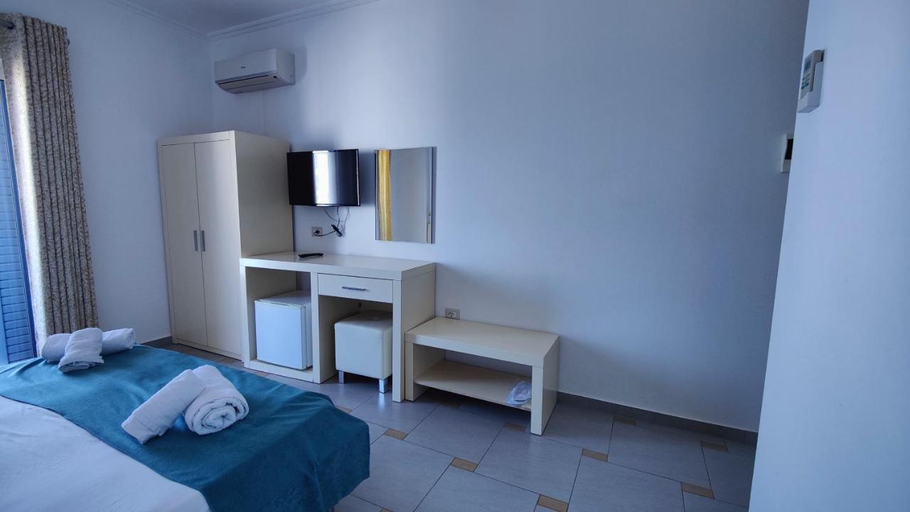 B&G Holiday Sarande Exterior photo